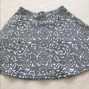 💕4/$20 Forever 21 Floral Skirt 💕